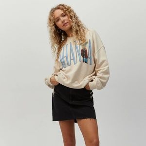 Daydreamer Shania boots been under oversized crew sweatshirt Size small